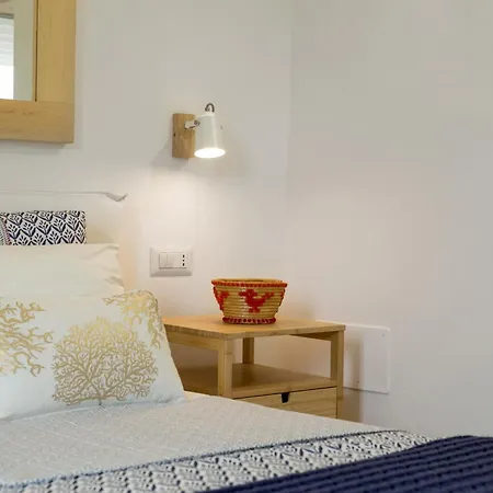 Villa Luxury Turquoise Road To Villasimius 50 M From The Sea Iun S0573